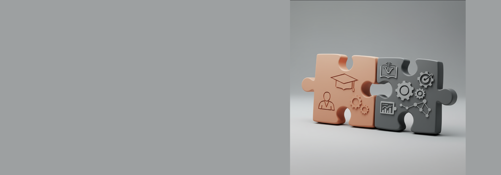 Das Bild zeigt drei ineinander greifende Puzzleteile in einem stilisierten, modernen Design. Auf jedem Puzzleteil sind unterschiedliche Symbole abgebildet:

1. **Linkes Puzzleteil (orangefarbig)**:
   - Das Symbol einer Person mit einem runden Symbol über dem Kopf, möglicherweise ein Kopfhörersymbol.
   - Ein Abschlussmütze-Symbol, das oft Bildung und Lernen repräsentiert.

2. **Mittleres Puzzleteil (orangefarbig)**:
   - Ein weiteres individuelles Symbol.
   - Ein weiteres Referenzsymbol für Präsentation oder Kommunikation, eventuell ein Bildschirm oder ein Chat-Symbol.

3. **Rechtes Puzzleteil (graufarbend)**:
   - Symbole für Zahnräder, die Arbeit, Systematik oder Technologie darstellen.
   - Ein Symbol, das möglicherweise Daten oder eine digitale Verbindung suggeriert.

Insgesamt vermitteln die Puzzleteile ein Gefühl von Integration und Zusammenarbeit zwischen unterschiedlichen Themen oder Aspekten, möglicherweise Bildung, Kommunikation und Technologieentwicklung. Diese Puzzleteile stehen symbolisch für die Verbindung und das Zusammenspiel von Kenntnissen, Kompetenzen und Technologien.